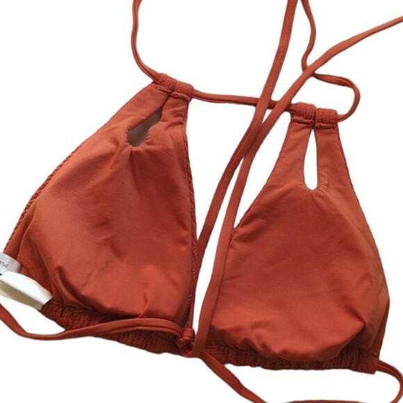 BECCA PUCKER UP TALL TRIANGLE halter bikini top in ginger - Picture 4 of 7